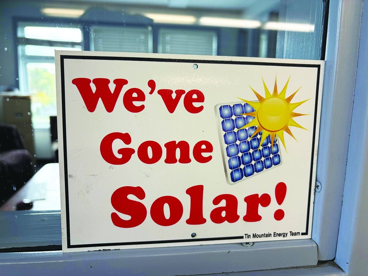 Tin Mountain Energy Team launches solar sign campaign